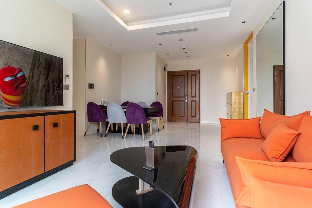 Steps To Vincom/Casino/D1/Pool/Gym/Netflix/3Beds Apartment Ho Chi Minh City Exterior photo