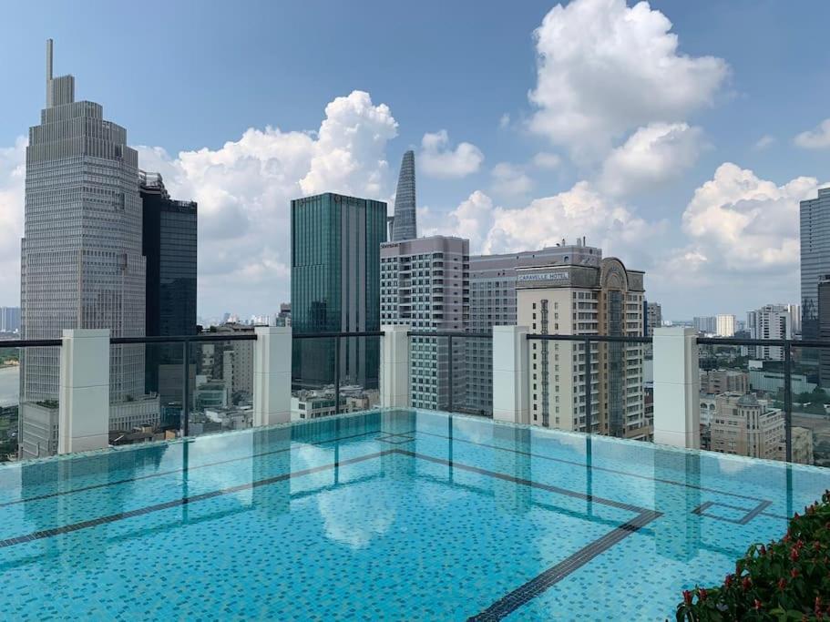 Steps To Vincom/Casino/D1/Pool/Gym/Netflix/3Beds Apartment Ho Chi Minh City Exterior photo